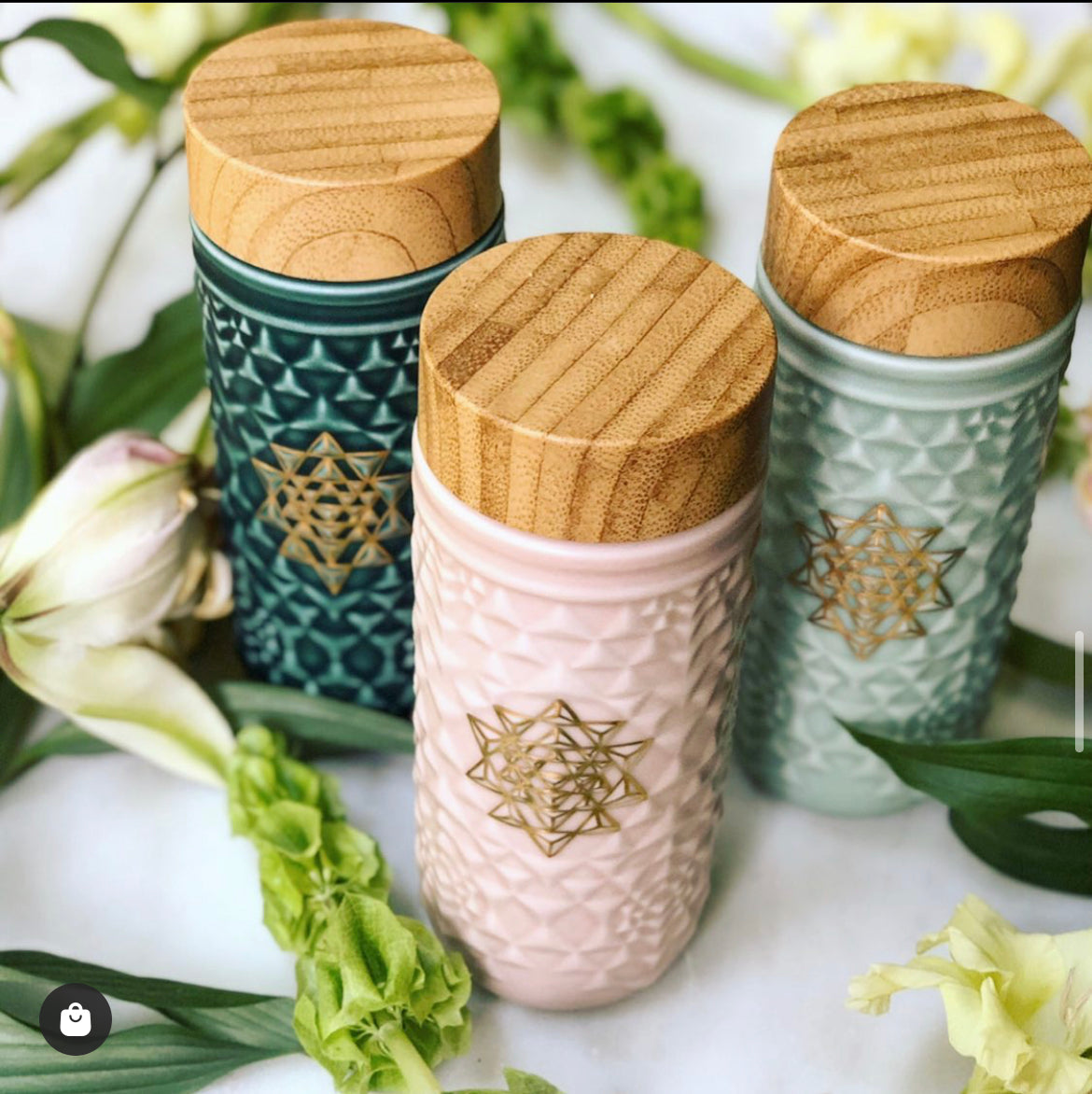 Yantra Mandala Travel Mug Red Symbol / Gold