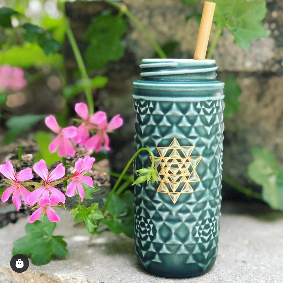 Yantra Mandala Travel Mug Red Symbol / Gold