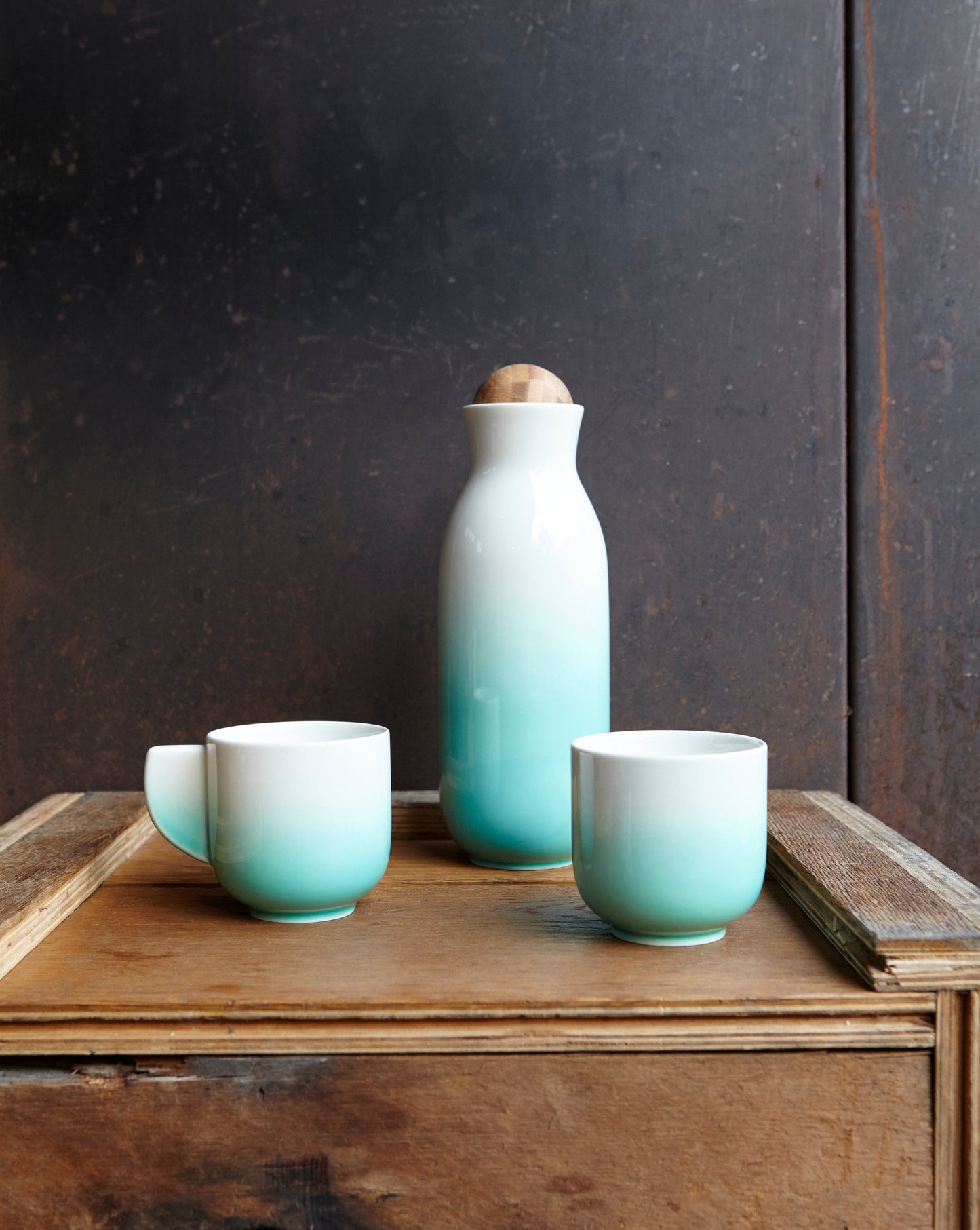 Bloom Carafe Set ( Cups with Handles)