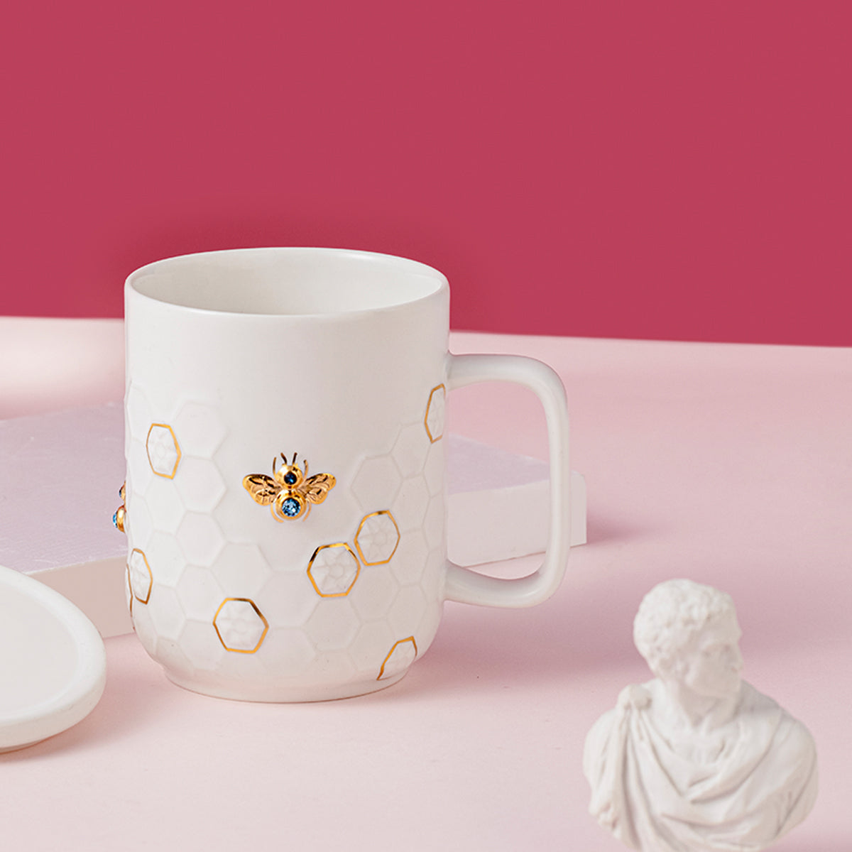 Honey Bee Crystal Mug with Lid