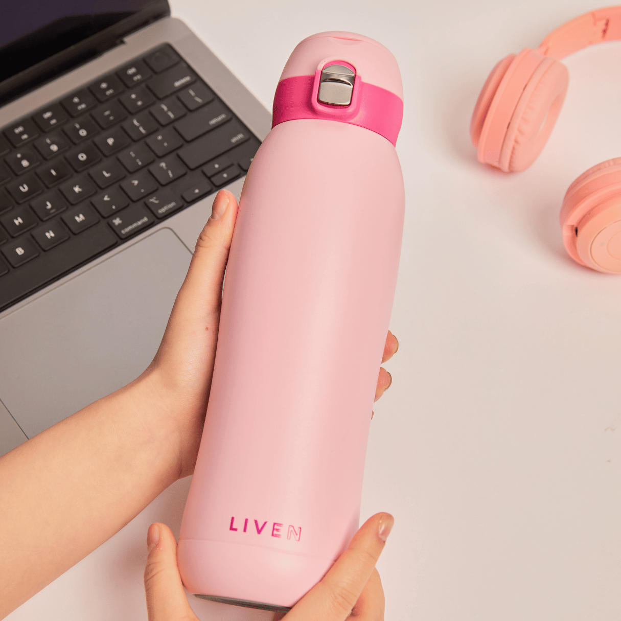 Liven Glow Pop™ Ceramic-Coated Water Bottle – 26 oz