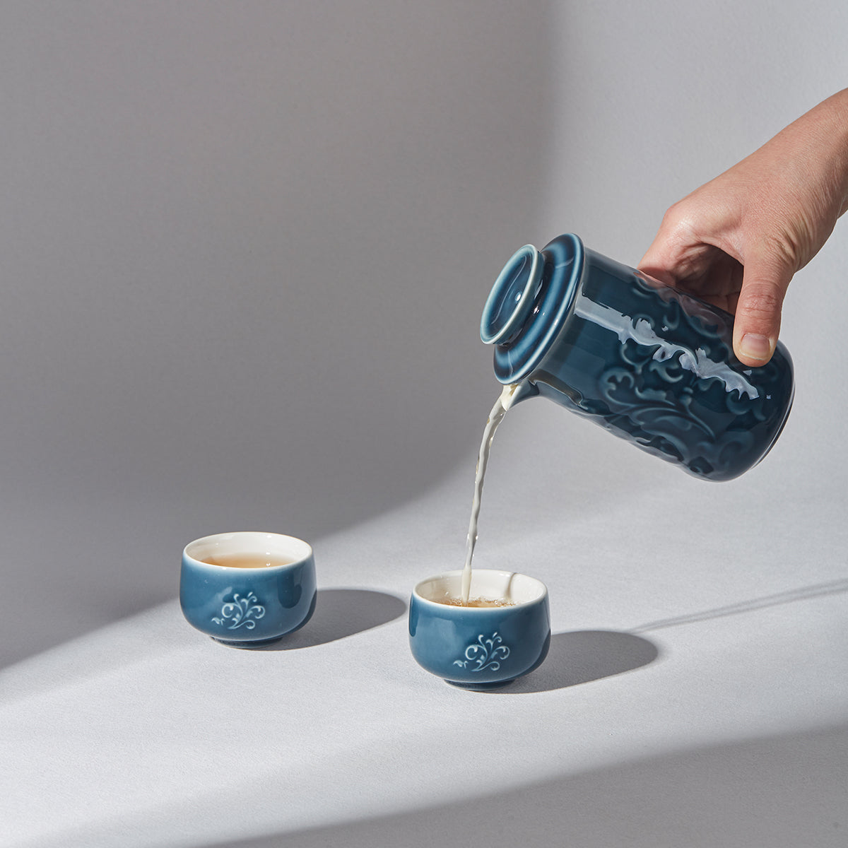 Flourishing Peony Tea Set