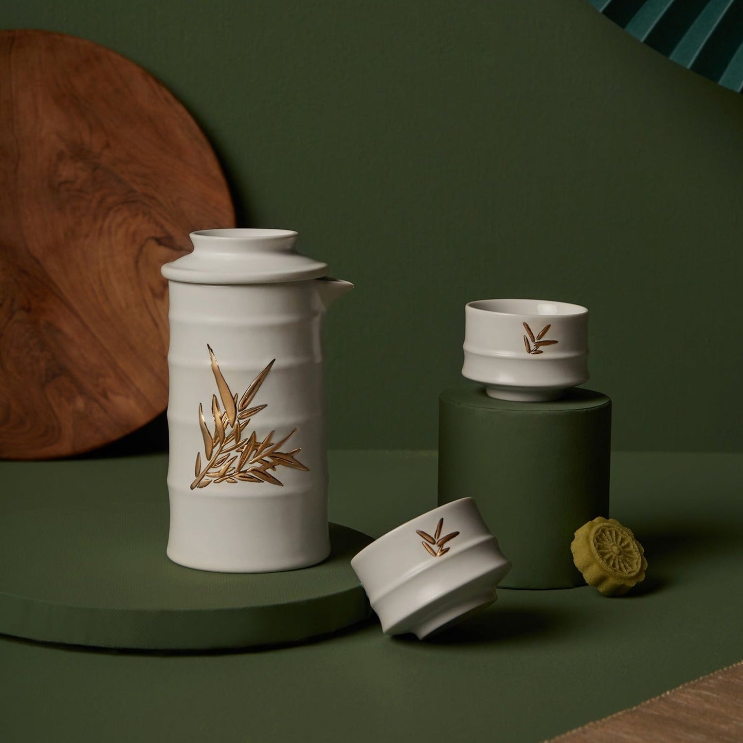 Bamboo Gentleman Kung Fu Tea Set ( 1 Pot with 2 Cups ) with Carrying Case
