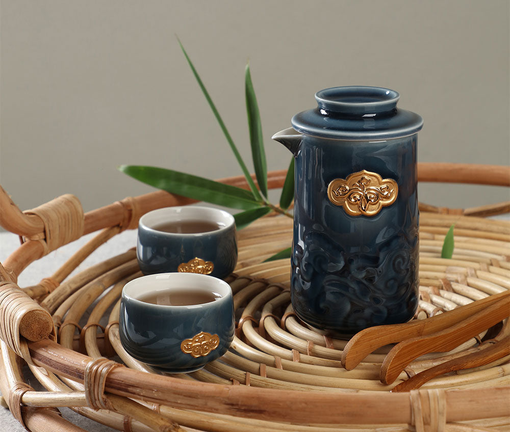 Ruyi Kung Fu Tea Set ( 1 Pot with 2 Cups ) with Carrying Case