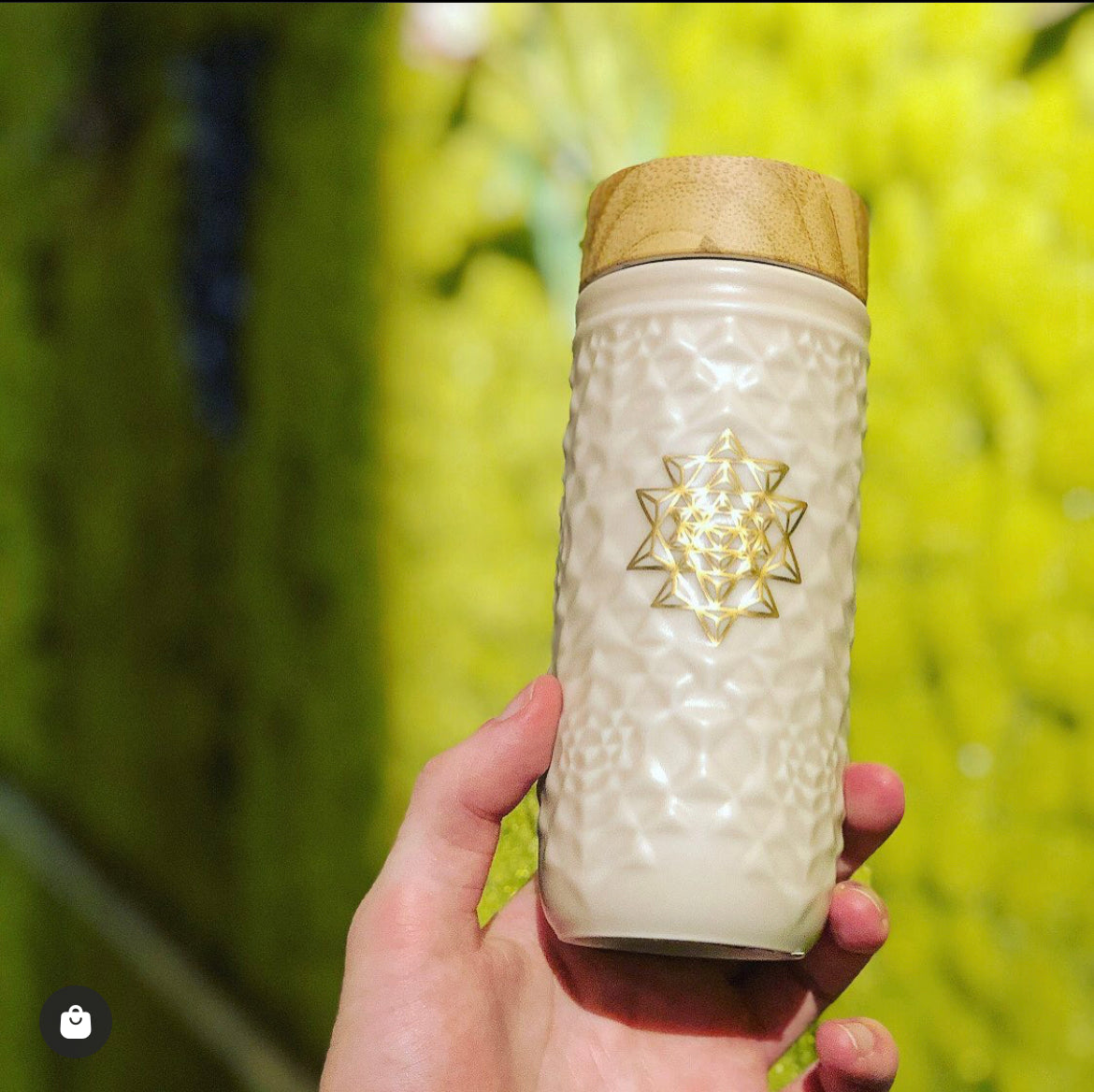 Yantra Mandala Travel Mug Red Symbol / Gold